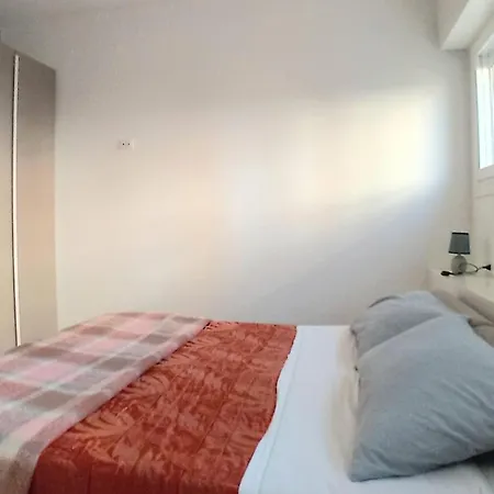 Апартаменти Cuore Di Anna Пезаро